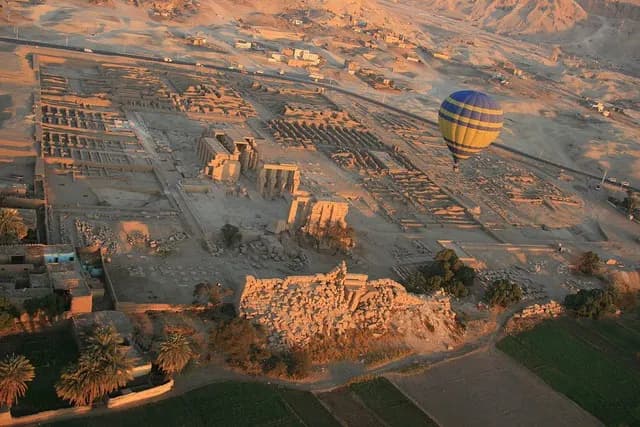 Hot Air Balloon Ride in Luxor, Egypt 4